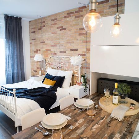 Charming Trees Apartment Boedapest Buitenkant foto